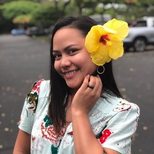 Meet your Posher, Loraine